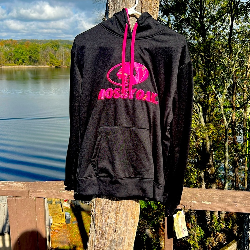 Brand Mossy Oak - Size L - Pullover Hoodie - NWT